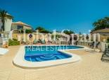 Wederverkoop - Villa -
TORREVIEJA - La Siesta