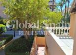 Revente - APPARTEMENT -
TORREVIEJA - Los Frutales