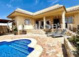 Wederverkoop - VILLA -
LA ZENIA - Costa Blanca