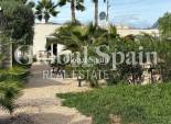Resale - VILLA -
CREVILLENTE