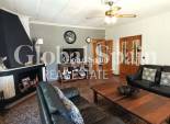 Venta - VILLA -
CREVILLENTE