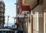 Venta - APARTAMENTO -
TORREVIEJA - Playa del Cura