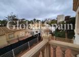 Revente - VILLA -
ORIHUELA - Inland
