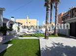 Wederverkoop - VILLA -
TORREVIEJA - Punta Prima