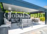 Resale - HOUSE -
LA MARINA