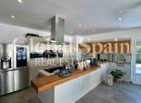 Resale - VILLA -
CIUDAD QUESADA