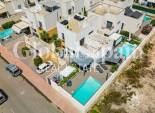 Resale - VILLA -
CIUDAD QUESADA