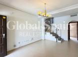Venta - CASA -
ROJALES - Lo Marabú