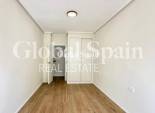 Resale - APARTMENT -
TORREVIEJA - Center