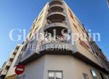 Wiederverkauf - WOHNUNG -
TORREVIEJA - Torrevieja