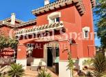 Venta - VILLA -
MAR MENOR GOLF RESORT - Inland