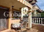 Wederverkoop - HUIS -
ORIHUELA COSTA - Punta Prima