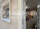 Wederverkoop - VILLA -
ROJALES - La Fiesta
