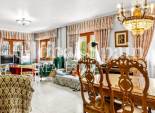 Wiederverkauf - VILLA -
TORREVIEJA - Costa Blanca