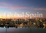 Resale - APARTMENT -
TORREVIEJA - Paseo maritimo