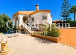 Venta - VILLA -
TORREVIEJA - Costa Blanca