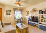 Resale - HOUSE -
TORREVIEJA - Nueva Torrevieja