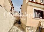 Wiederverkauf - VILLA -
VILLAMARTÍN - Costa Blanca