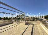 Wederverkoop - VILLA -
ORIHUELA COSTA - VILLAMARTÍN