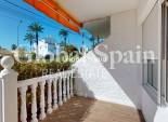Revente - APPARTEMENT -
ORIHUELA COSTA - VILLAMARTÍN