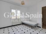 Resale - VILLA -
TORREVIEJA - La Siesta - El Salado - Torreta