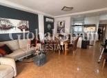 Wederverkoop - APPARTEMENT -
TORREVIEJA - Torrevieja