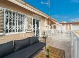 Venta - CASA -
TORREVIEJA - Playa De Los Náufragos
