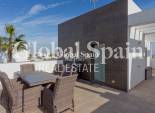 Odsprzedaż - WILLA  -
ORIHUELA COSTA - 
