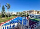Wederverkoop - APPARTEMENT -
TORREVIEJA - Torrevieja
