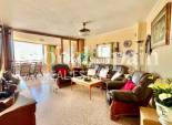 Venta - APARTAMENTO -
TORREVIEJA - La Mata
