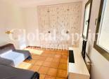Revente - VILLA -
ESPORLES - optional location detail