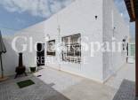 Venta - APARTAMENTO -
ORIHUELA COSTA - Villamartin