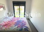 Revente - APPARTEMENT -
LA ZENIA - Costa Blanca