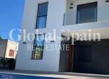 Resale - VILLA -
TORREVIEJA - LOS BALCONES - LOS ALTOS
