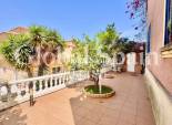 Revente - VILLA -
TORREVIEJA - LOS BALCONES - LOS ALTOS