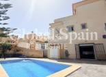 Resale - VILLA -
ORIHUELA COSTA - Costa Blanca