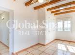 Resale - VILLA -
TORREVIEJA - El Chaparral
