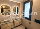 Revente - VILLA -
ORIHUELA - Inland
