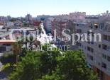 Wederverkoop - APPARTEMENT -
TORREVIEJA - Torrevieja