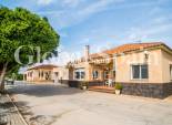 Resale - VILLA -
ORIHUELA - La Matanza