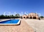 Wederverkoop - HUIS -
DOLORES - Costa Blanca