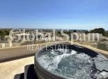 Wederverkoop - VILLA -
ORIHUELA COSTA - VILLAMARTÍN