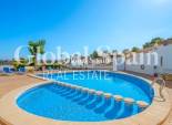 Resale - 3. Semi - Detached Villa -
CIUDAD QUESADA - Costa Blanca South