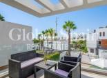 Revente - VILLA -
ORIHUELA COSTA - VILLAMARTÍN