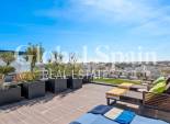 Wederverkoop - PENTHOUSE -
VILLAMARTÍN