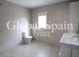 Odsprzedaż - WILLA  -
TORREVIEJA - 
