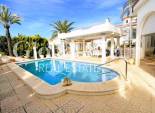 Resale - VILLA -
CIUDAD QUESADA