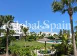 Wederverkoop - PENTHOUSE -
TORREVIEJA - Punta Prima
