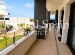 Wederverkoop - APPARTEMENT -
ORIHUELA COSTA - Costa Blanca