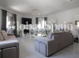 Wederverkoop - VILLA -
BENIMAR - Benimar I